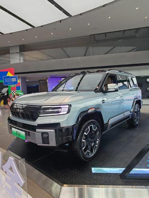 佛山68比亚迪方程豹硬派越野的爆款，英菲尼迪35周年与你共成长